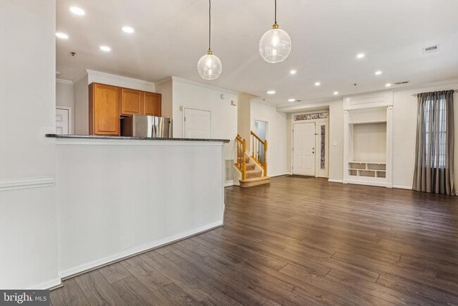 Building Photo - 8930 Milford Haven Ct