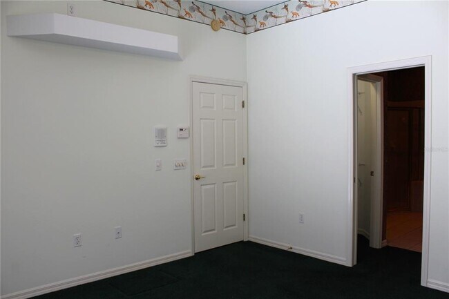 Building Photo - 2228 Lake Holloway Blvd