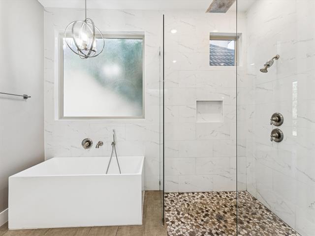 Building Photo - 914 St George Pl