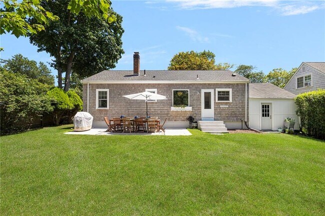 Building Photo - 133 Carroll Ave