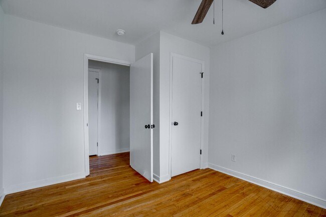 Building Photo - 2403 Flint St