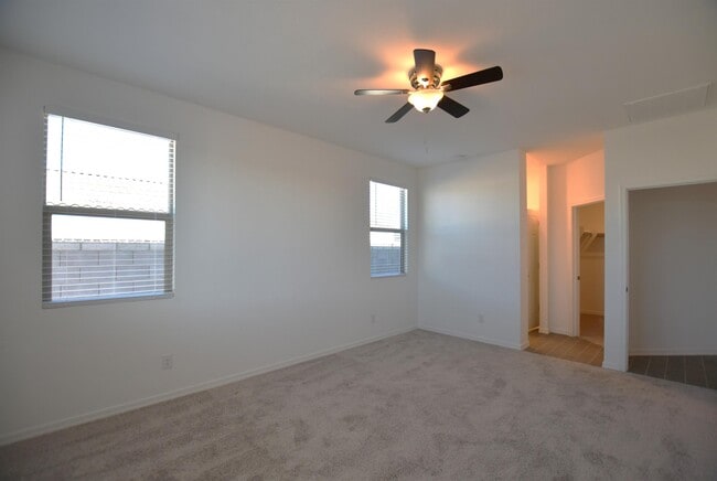 Building Photo - 37584 N Singletree Dr