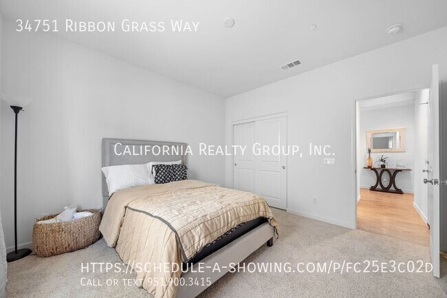 Building Photo - 34751 Ribbon Grass Way