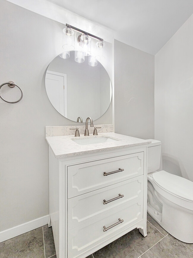 Building Photo - 3129 14th Ave