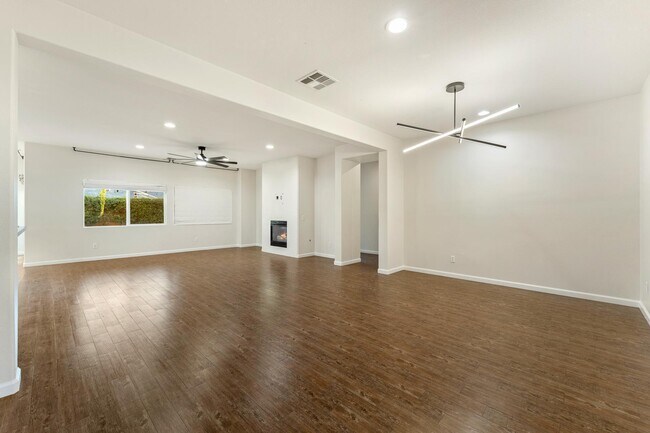 Building Photo - 82603 Grass Flat Ln