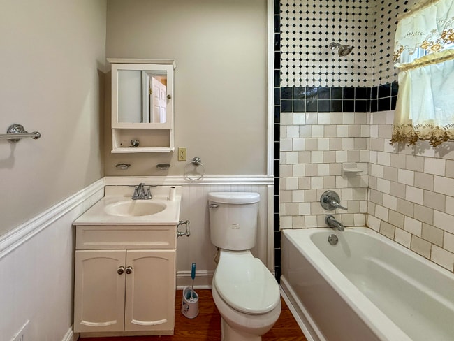 Building Photo - 301 Ragland St