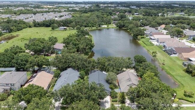 Building Photo - 6620 Colonial Lake Dr