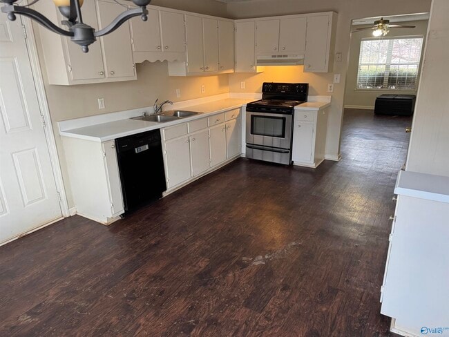 Building Photo - 146 Cassia Dr