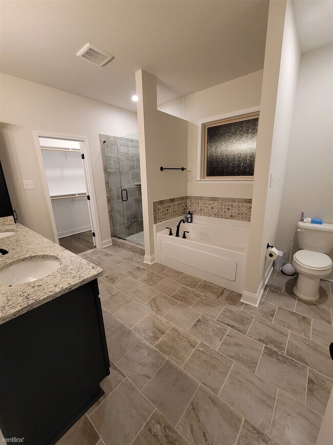 Building Photo - 4 br, 2 bath House - 138 Kambry Grove Drive