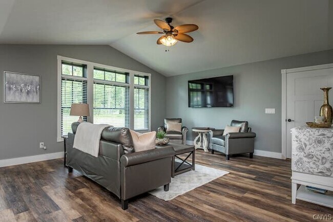 Building Photo - 103 Sand Piper