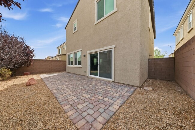 Building Photo - Southwest Gem! 3BR + Loft, Smart Home, Low-Maintenance Paver Patio