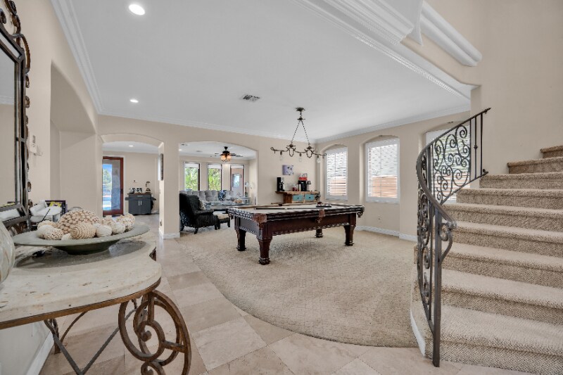 Building Photo - 30420 Longhorn Dr