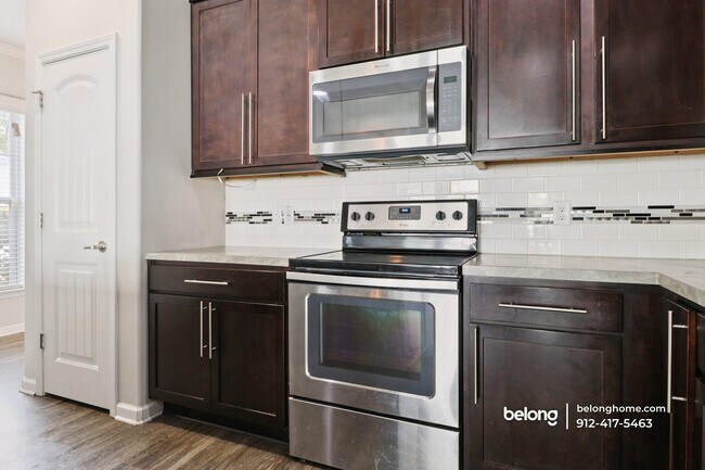 Building Photo - 310 Sonoma Dr