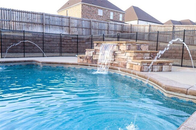 Building Photo - 1407 Tullahoma Dr