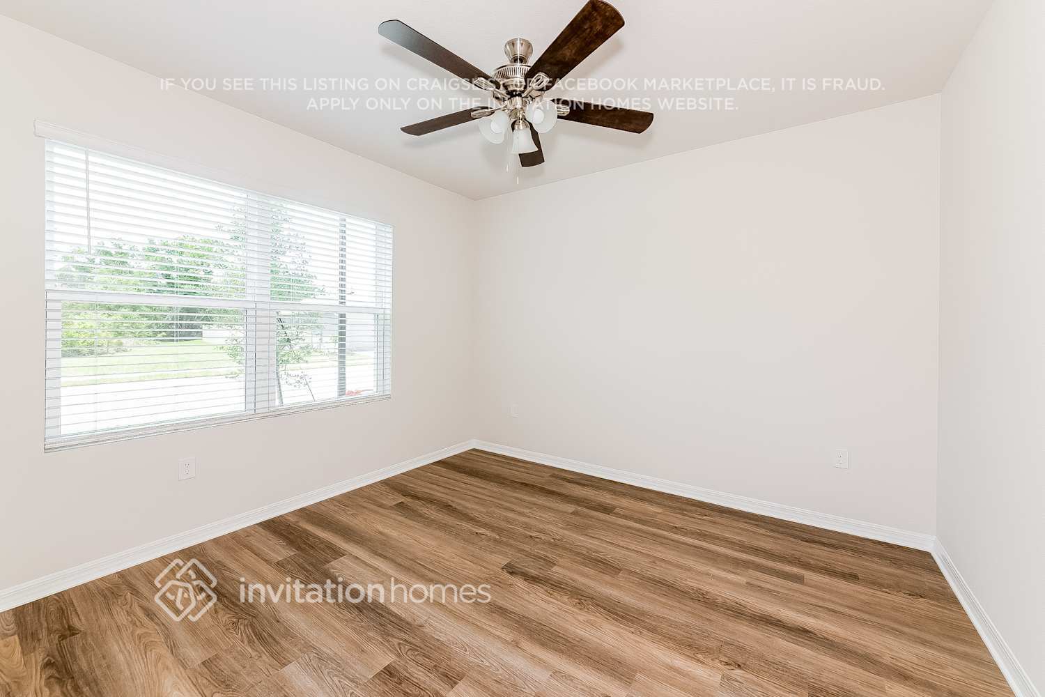 Building Photo - 8017 Majestic Palms Ct