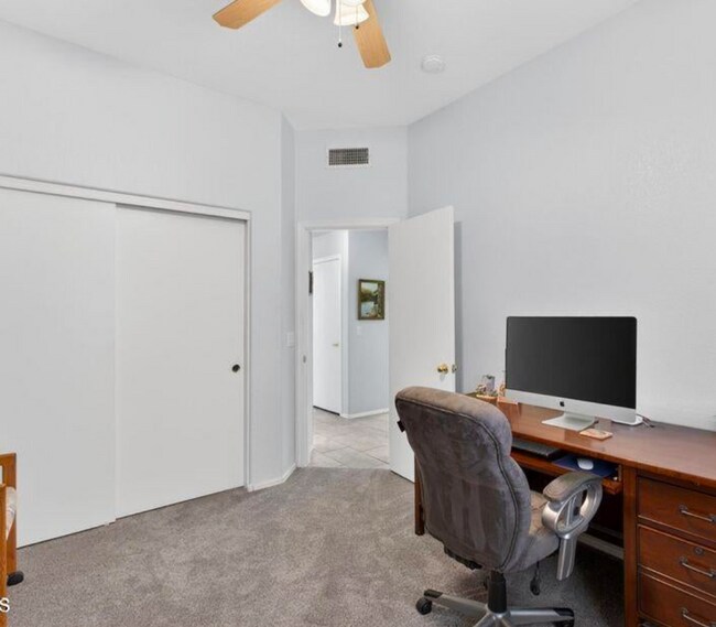 Building Photo - GORGEOUS home in the heart of Gilbert!