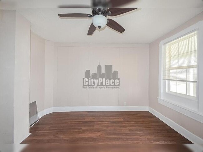 Building Photo - 119 N Grant Ave