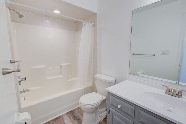 Building Photo - 427 Las Gaviotas Blvd