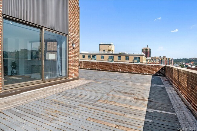 Building Photo - 23 Water Grant St