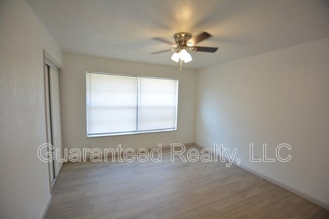 Building Photo - 810 Plum St