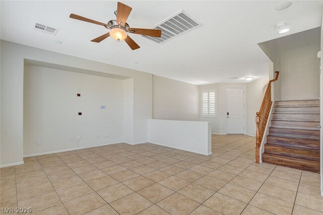 Building Photo - 9734 Maspalomas St