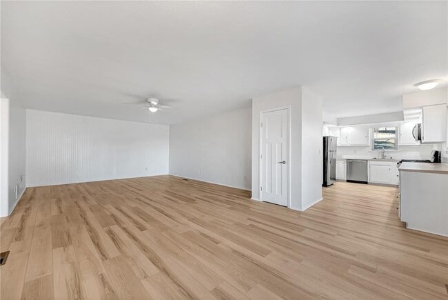 Building Photo - 14804 Dutchmans Dr