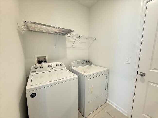 Building Photo - 5866 Le Marin Wy