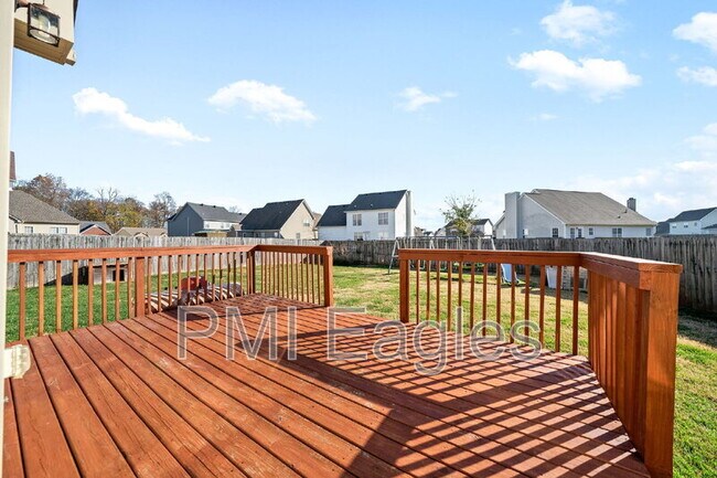 Building Photo - 3565 Southwood Dr
