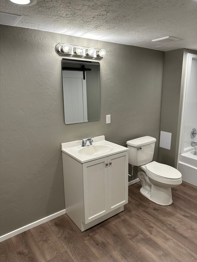 Building Photo - 264 36th St