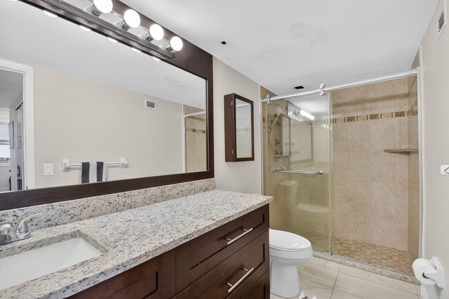 Building Photo - 3450 S Ocean Blvd