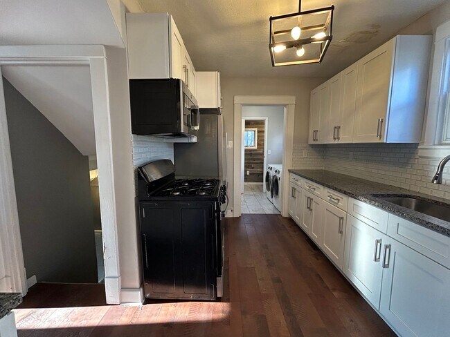 Building Photo - Stunning, Fully Updated 4 Bedroom, 2 Bath Home with Classic Charm!