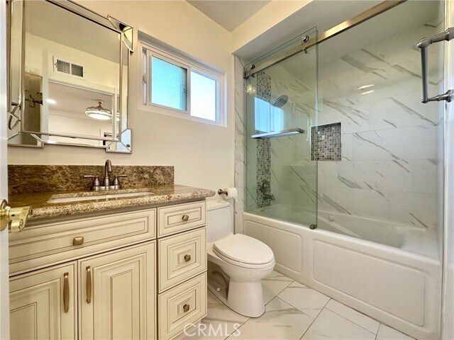 Building Photo - 13330 Killion St