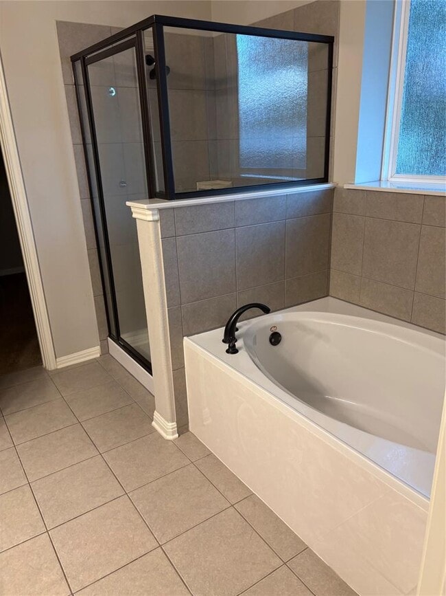 Building Photo - 104 San Matteo St