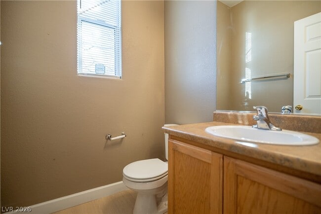 Building Photo - 1228 Sun Village Ave