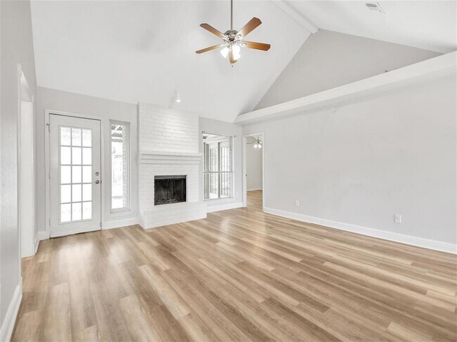 Building Photo - 23346 Balthasar St