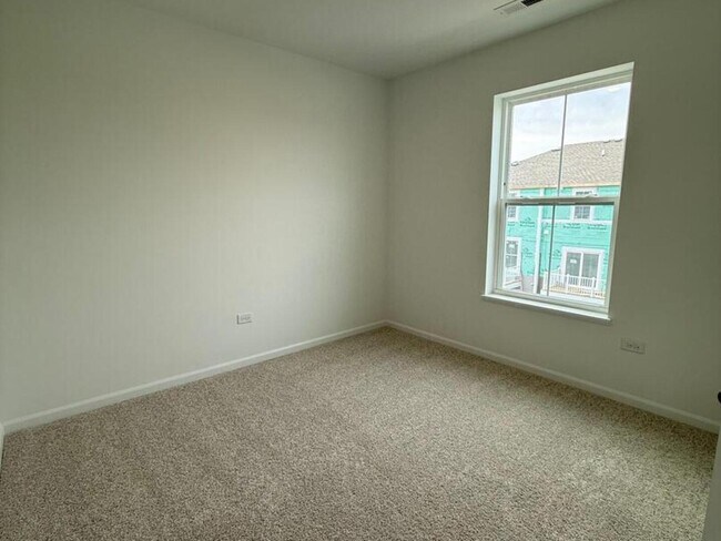 Building Photo - 14934 Dyer Ln