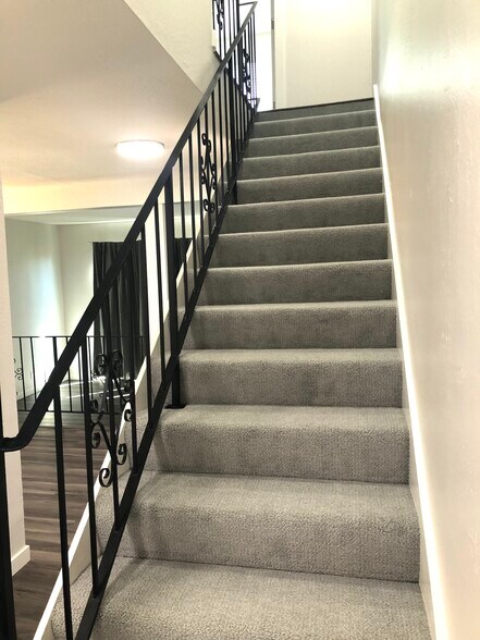 Building Photo - 504 Richmond Dr