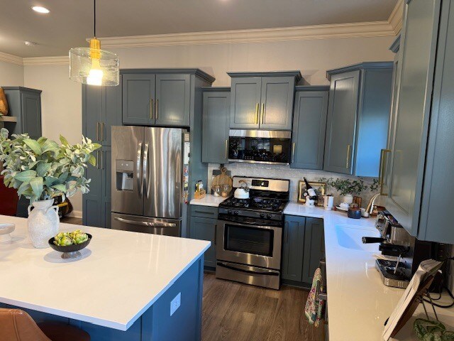 Building Photo - 2415 E Frontier Elm Dr