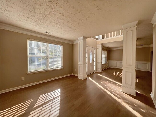 Building Photo - 2751 Spence Ct NE