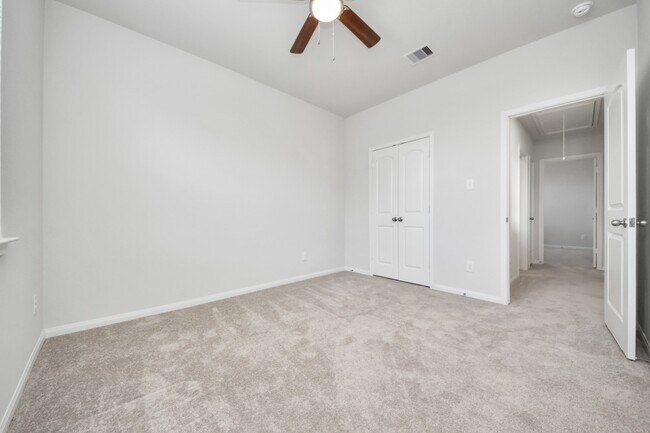 Building Photo - 3113 Foresail Ln