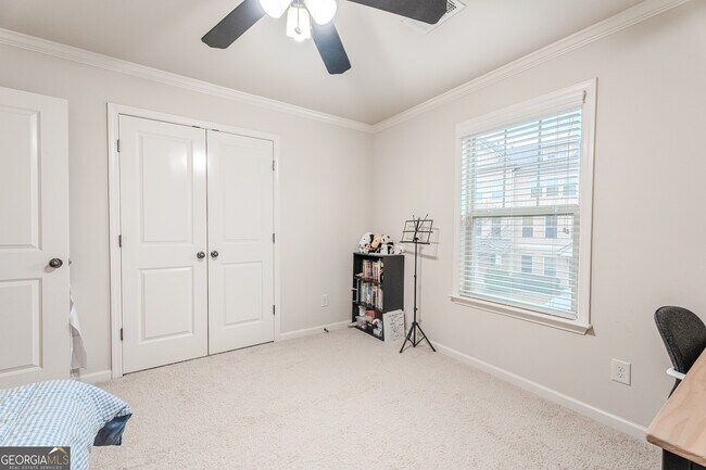 Building Photo - 801 Village Field Ct NW