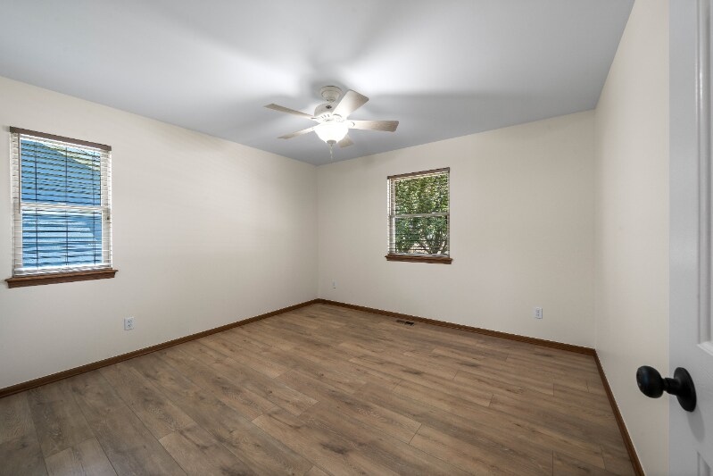 Building Photo - 391 Garrison Dr