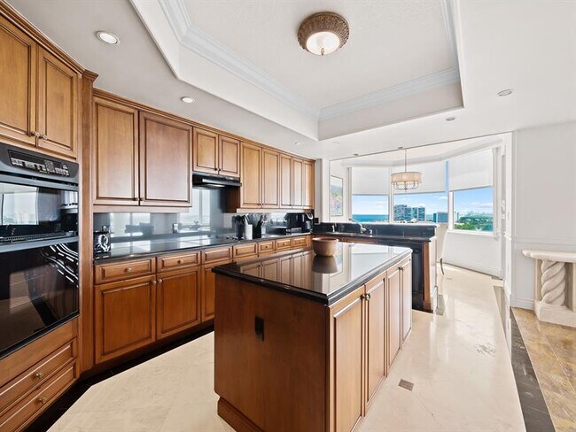 Building Photo - 3055 Harbor Dr