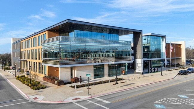 Building Photo - 264 Pullman Ct