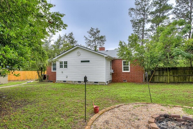 Building Photo - 3623 Old Ferry Rd