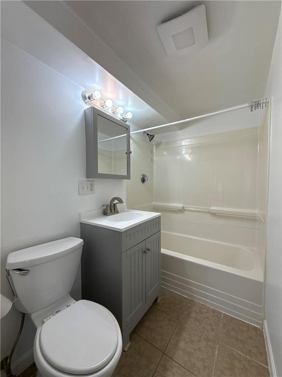 Building Photo - 177 Boyden St