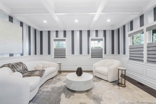 Building Photo - 16 Hilltop Dr