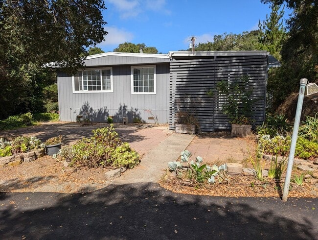 Building Photo - 115 Strawberry Canyon Rd