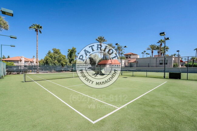 Building Photo - 9708 E Vía Linda