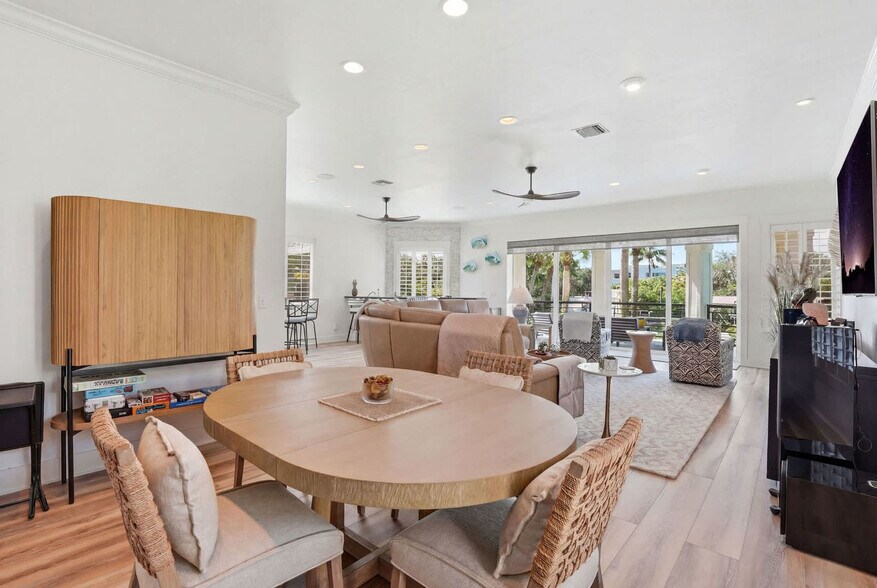 Building Photo - 20672 Charing Cross Cir